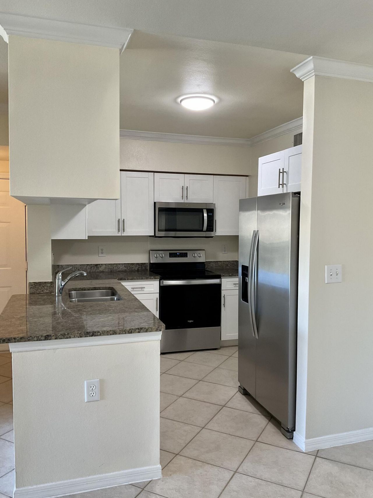 6530 Emerald Dunes Drive, Unit 304, West Palm Beach, FL 33411 Photo