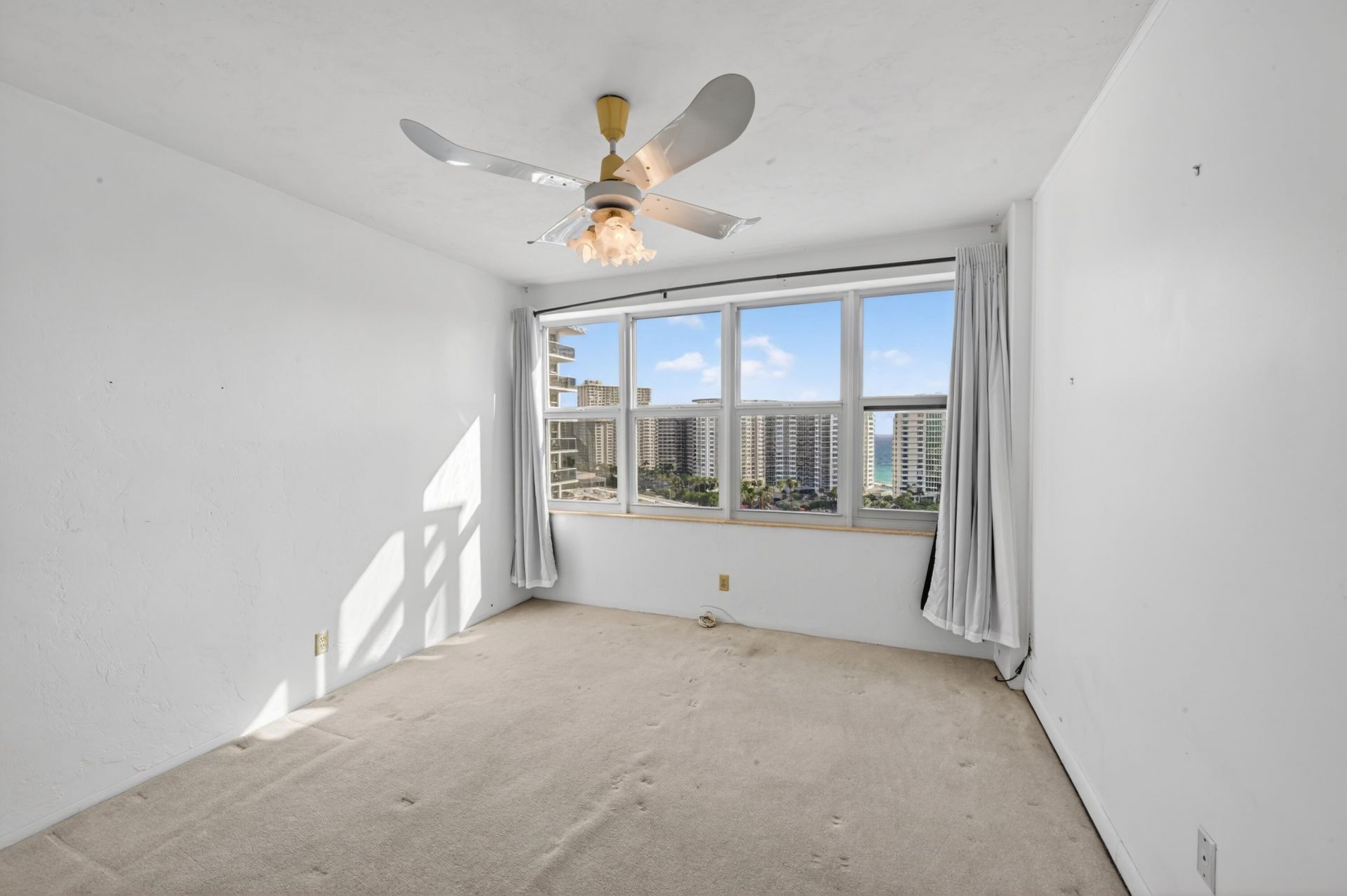 3300 NE 36th Street, Unit 1415, Fort Lauderdale, FL 33308 Photo