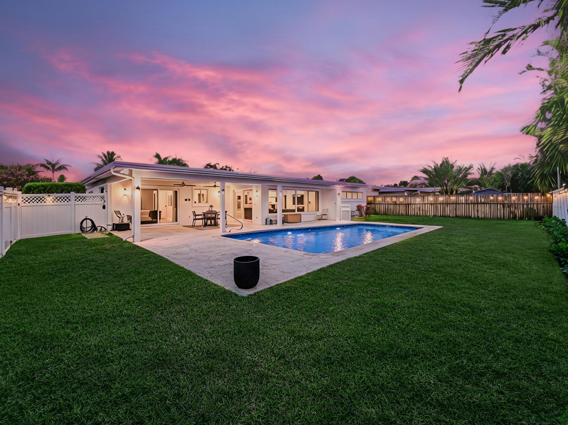 1098 W Camino Real, Boca Raton, FL 33486 Photo