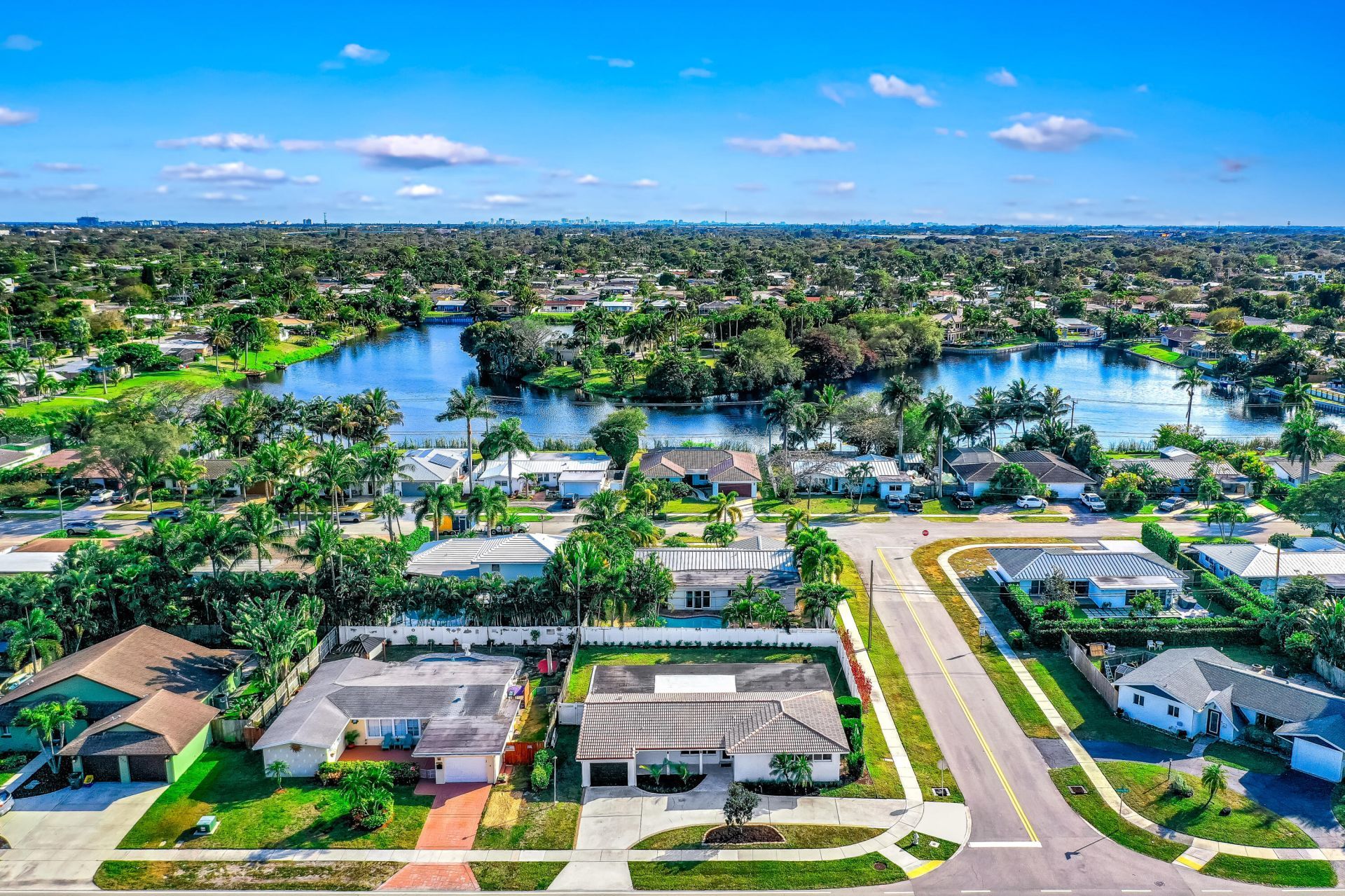 1098 W Camino Real, Boca Raton, FL 33486 Photo