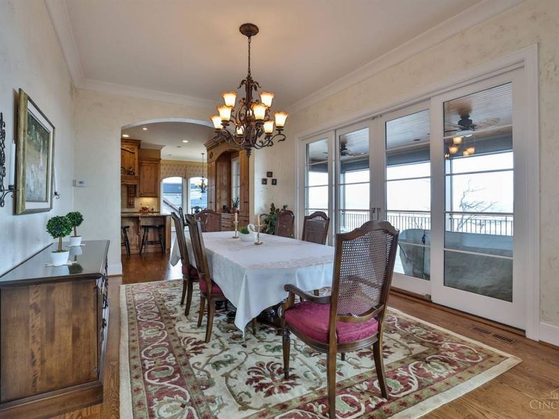 5112 Shattuc Avenue, Cincinnati, OH 45208 Photo 12