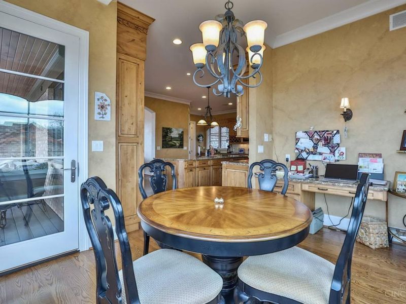 5112 Shattuc Avenue, Cincinnati, OH 45208 Photo 19