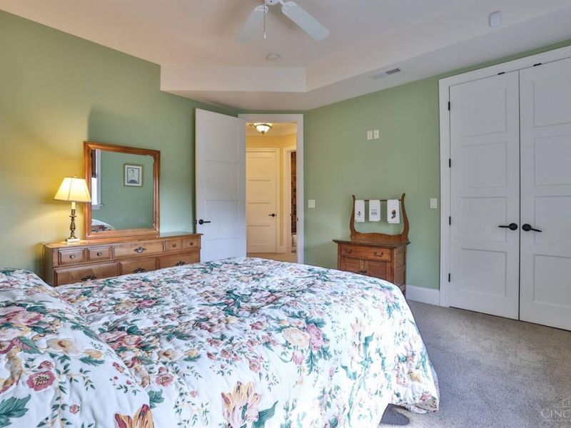 5112 Shattuc Avenue, Cincinnati, OH 45208 Photo 32