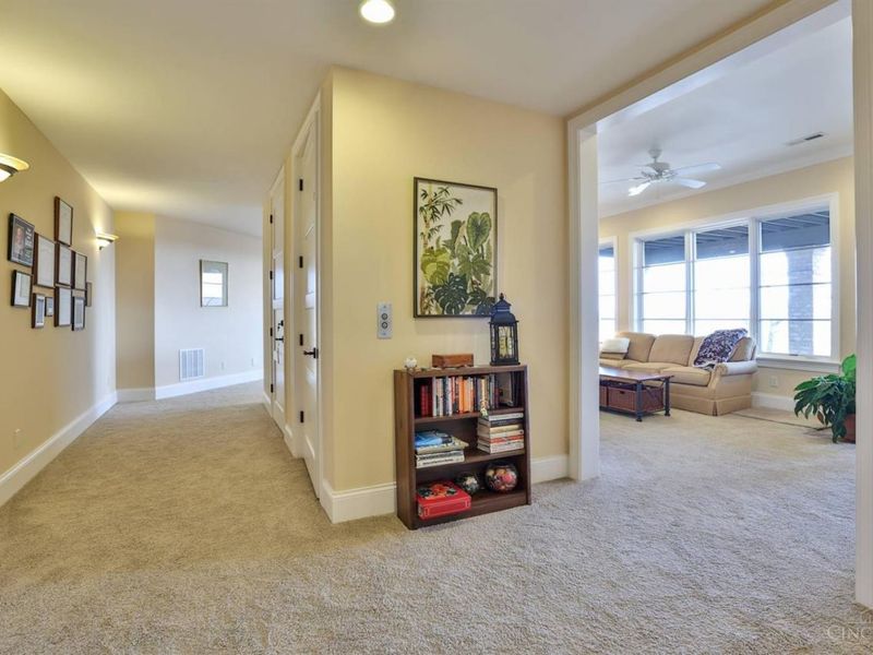 5112 Shattuc Avenue, Cincinnati, OH 45208 Photo 39