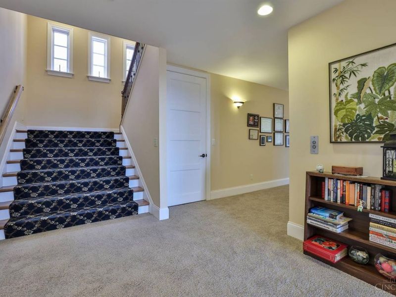 5112 Shattuc Avenue, Cincinnati, OH 45208 Photo 40