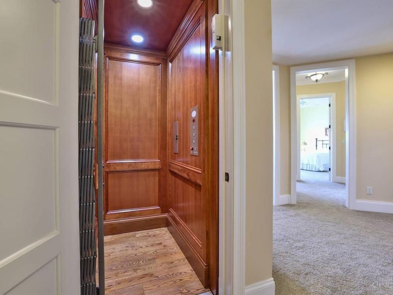 5112 Shattuc Avenue, Cincinnati, OH 45208 Photo 50