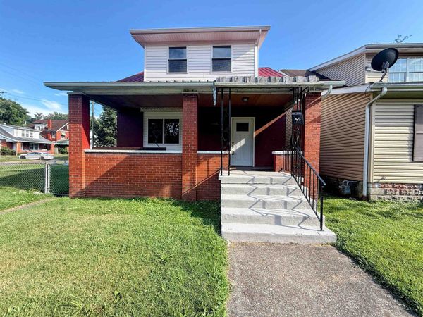 2149 9th Avenue, Huntington, WV 25703