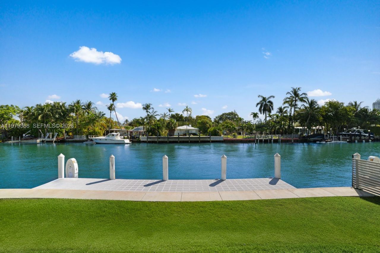 1051 W 48th St , Unit 4, Miami Beach, FL 33140 Photo