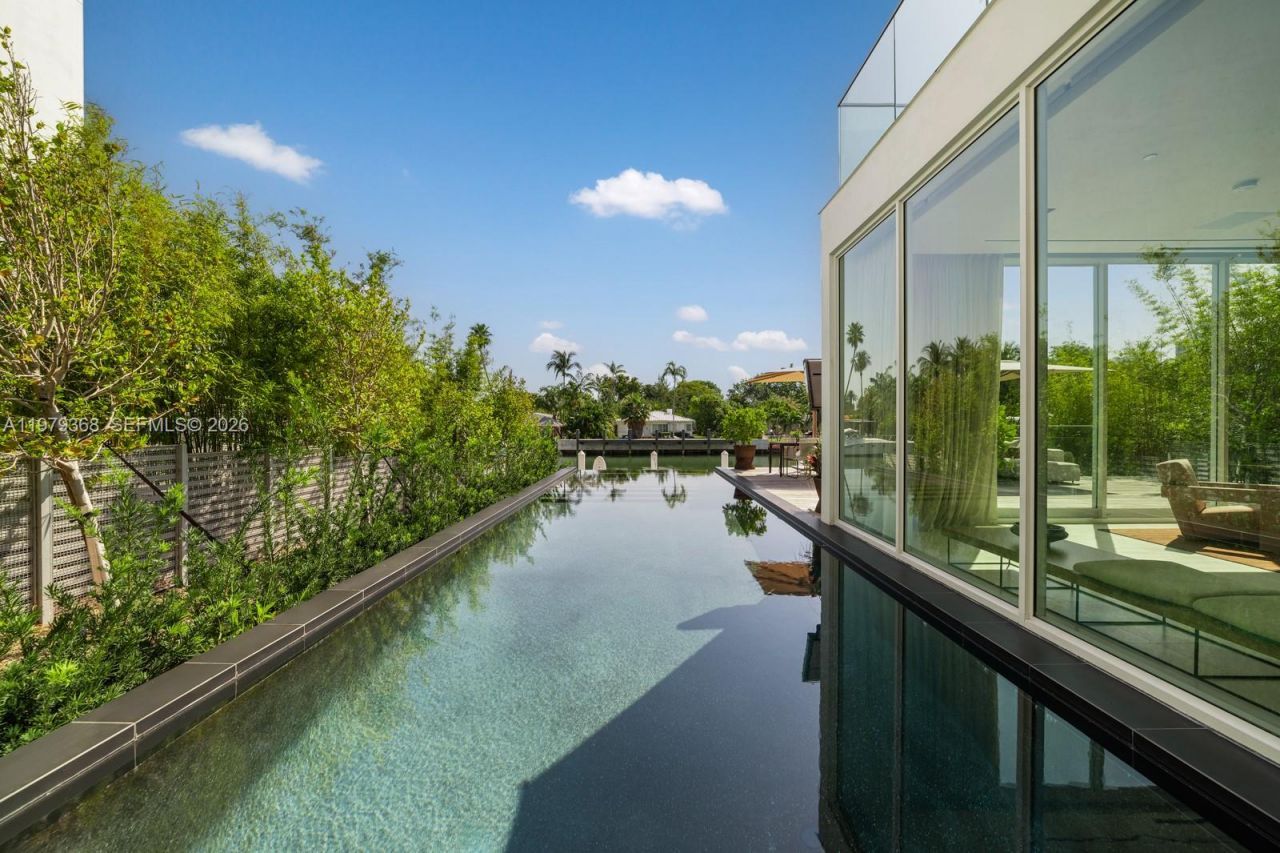 1051 W 48th St , Unit 4, Miami Beach, FL 33140 Photo