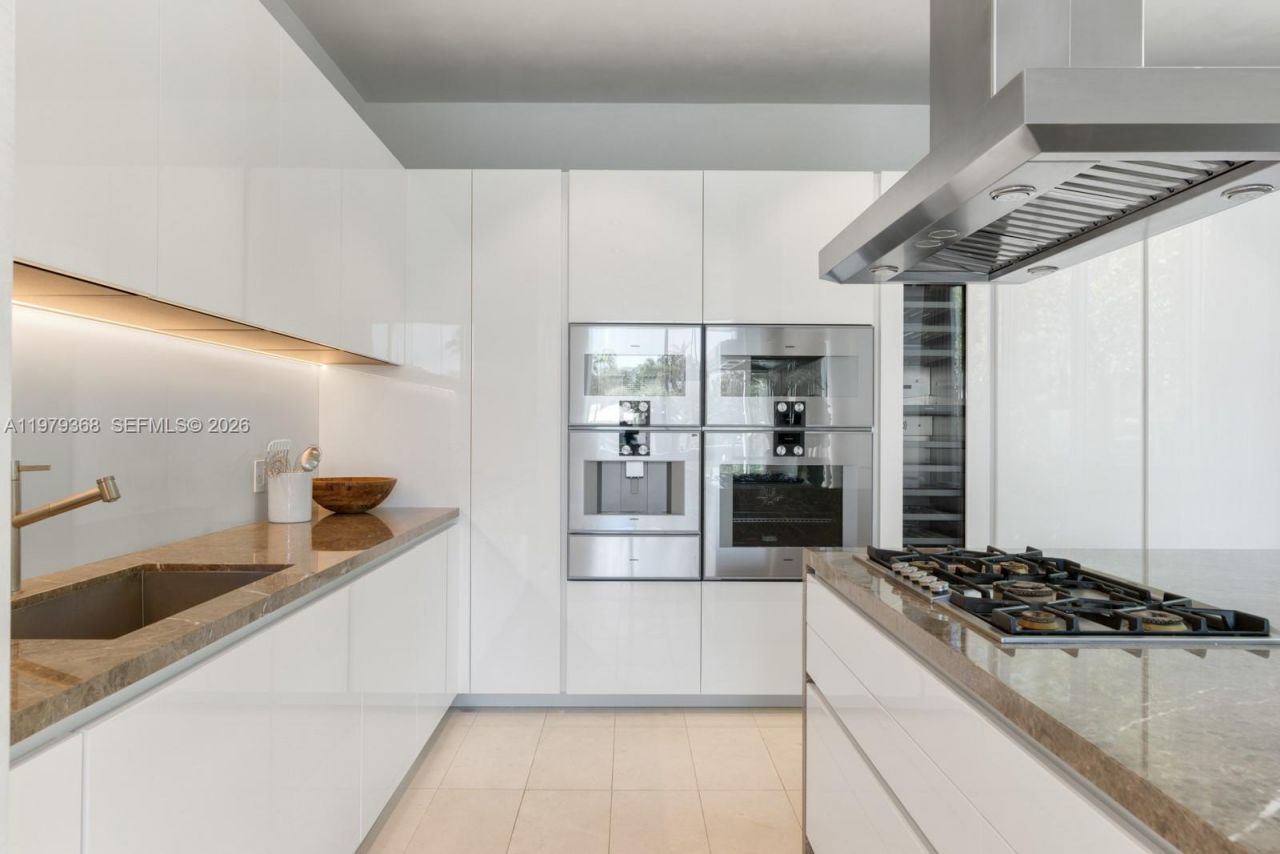 1051 W 48th St , Unit 4, Miami Beach, FL 33140 Photo