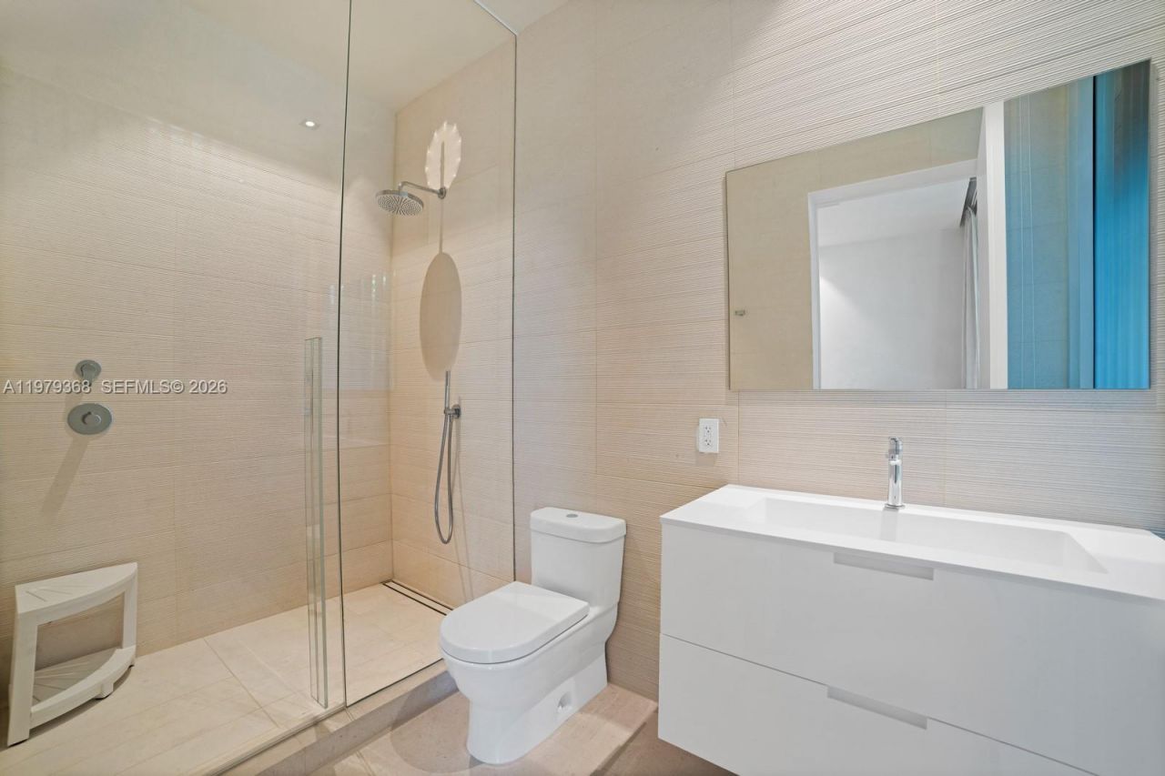 1051 W 48th St , Unit 4, Miami Beach, FL 33140 Photo