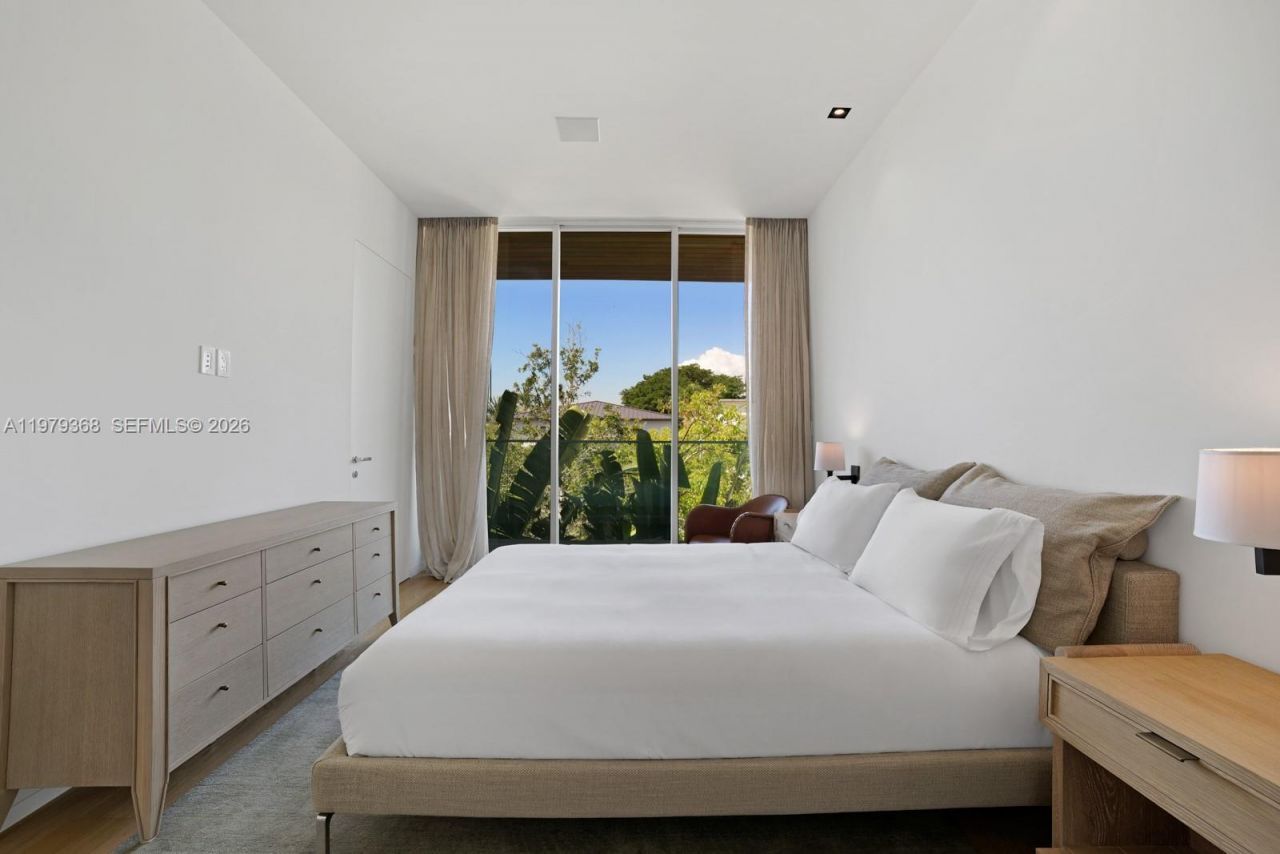 1051 W 48th St , Unit 4, Miami Beach, FL 33140 Photo