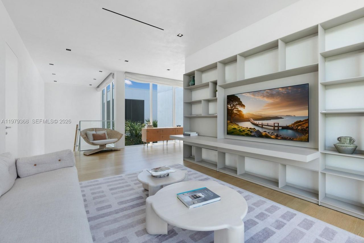 1051 W 48th St , Unit 4, Miami Beach, FL 33140 Photo