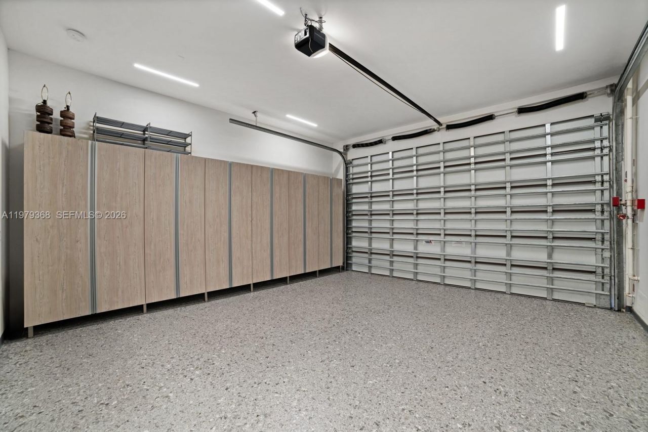 1051 W 48th St , Unit 4, Miami Beach, FL 33140 Photo