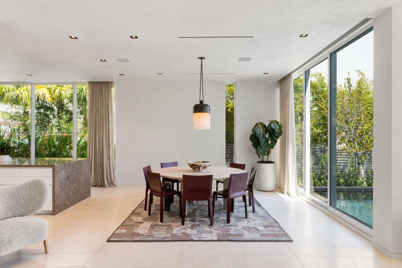 1051 W 48th St , Unit 4, Miami Beach, FL 33140 Photo