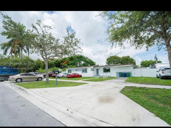 9441 Caribbean Blvd, Cutler Bay, FL 33189