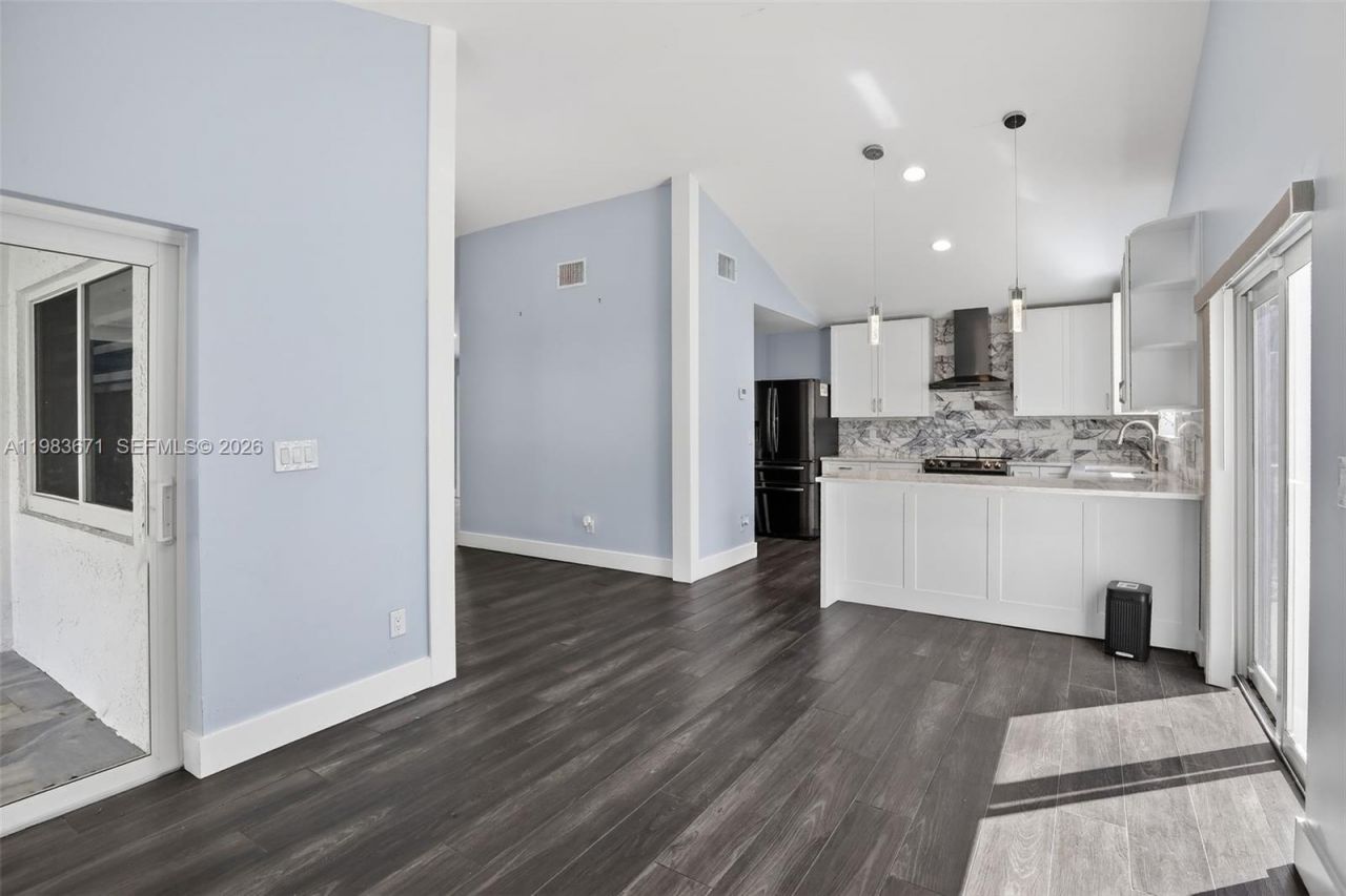 8301 NW 52nd St , Lauderhill, FL 33351 Photo