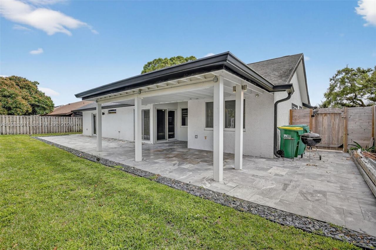 8301 NW 52nd St , Lauderhill, FL 33351 Photo