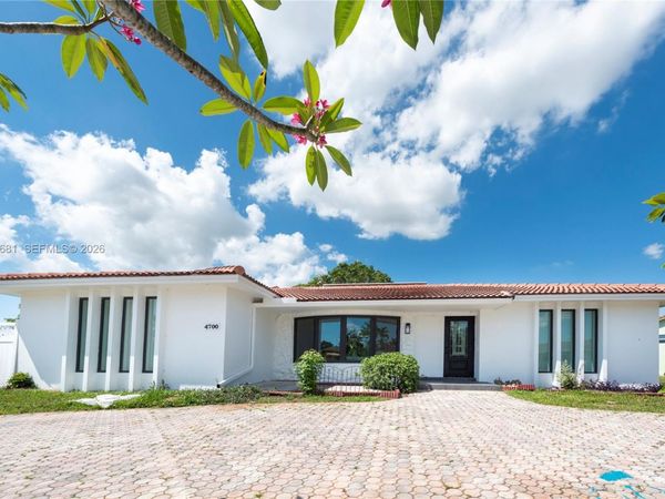 4700 Mckinley St , Hollywood, FL 33021