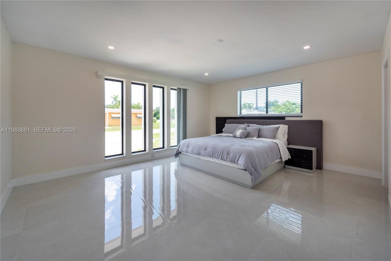 4700 Mckinley St , Hollywood, FL 33021 Photo