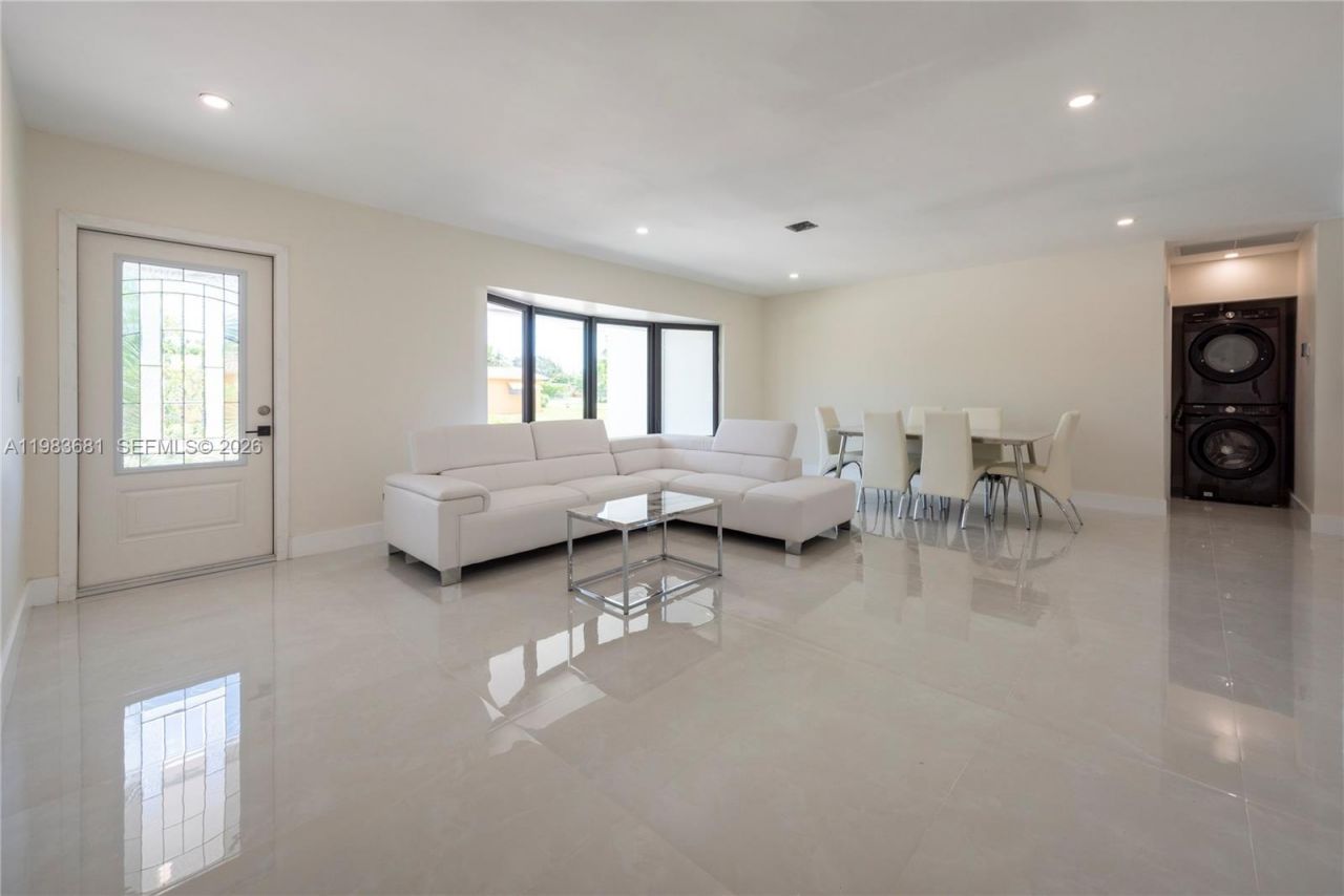 4700 Mckinley St , Hollywood, FL 33021 Photo