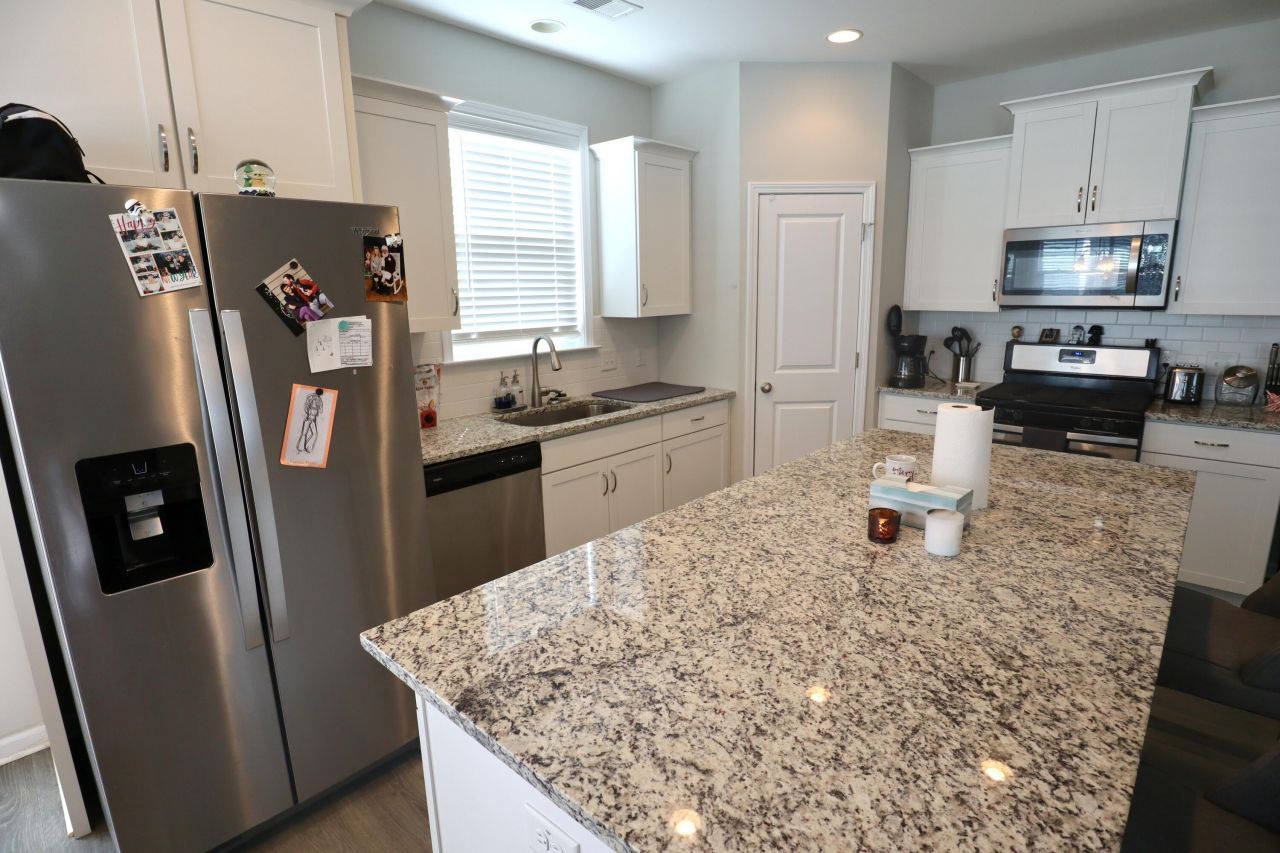 103 Yorkshire Drive Photo 13