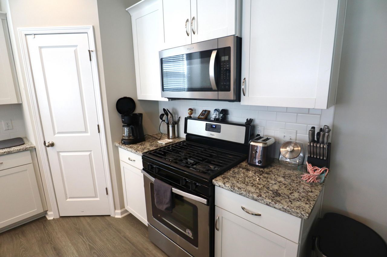 103 Yorkshire Drive Photo 14