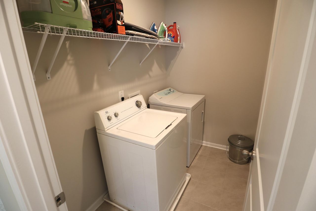 103 Yorkshire Drive Photo 25