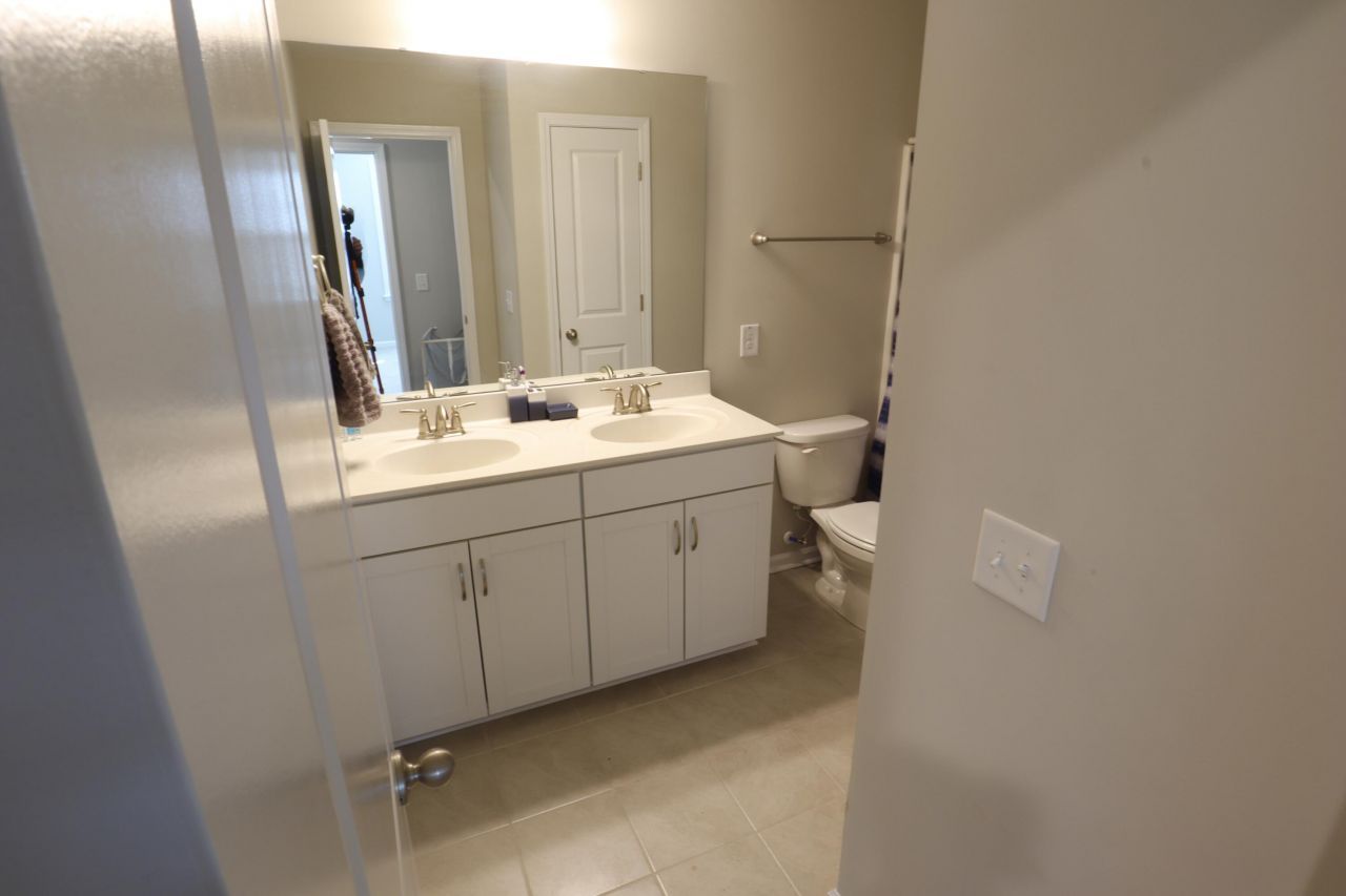 103 Yorkshire Drive Photo 26