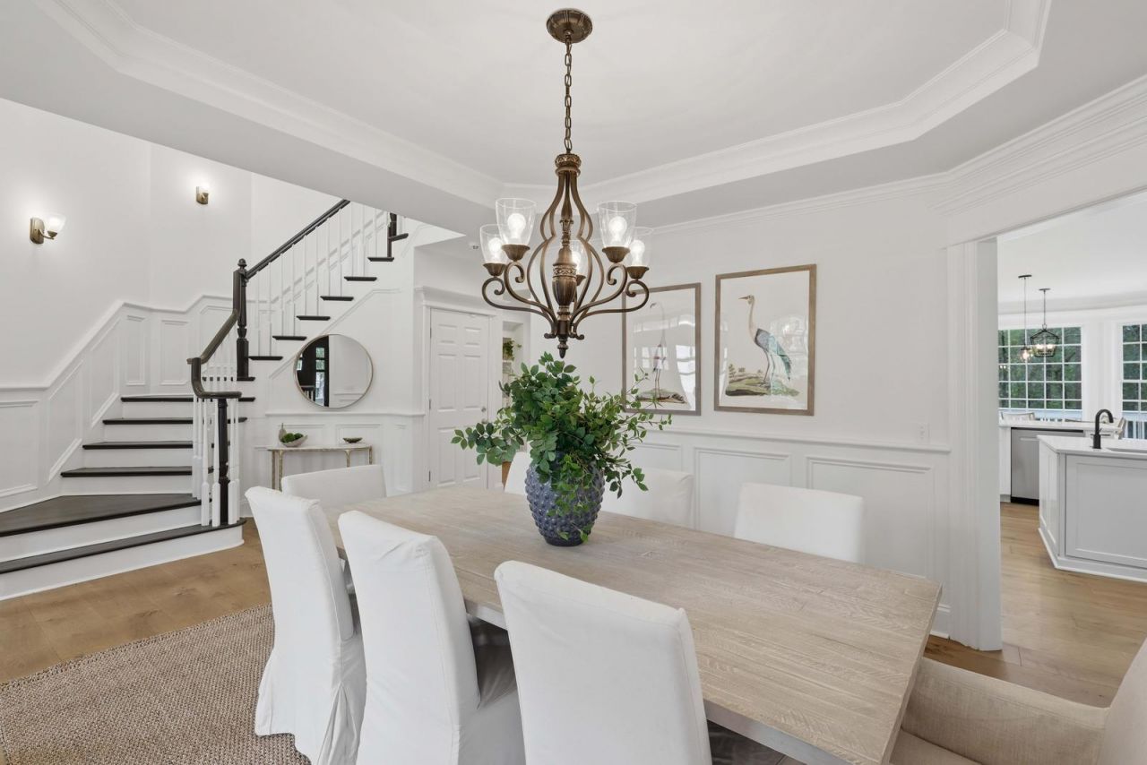 2296 Middlesex Street Photo 12