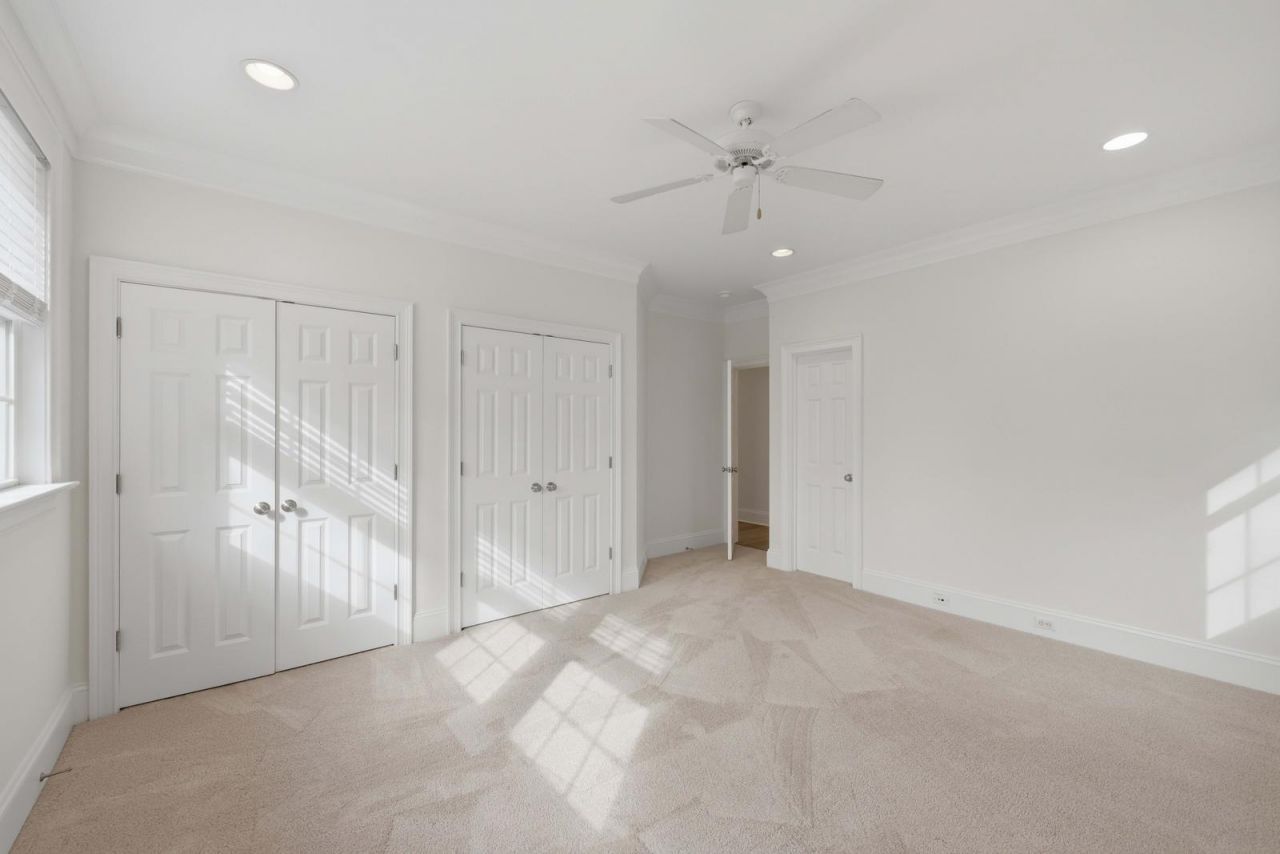 2296 Middlesex Street Photo 44