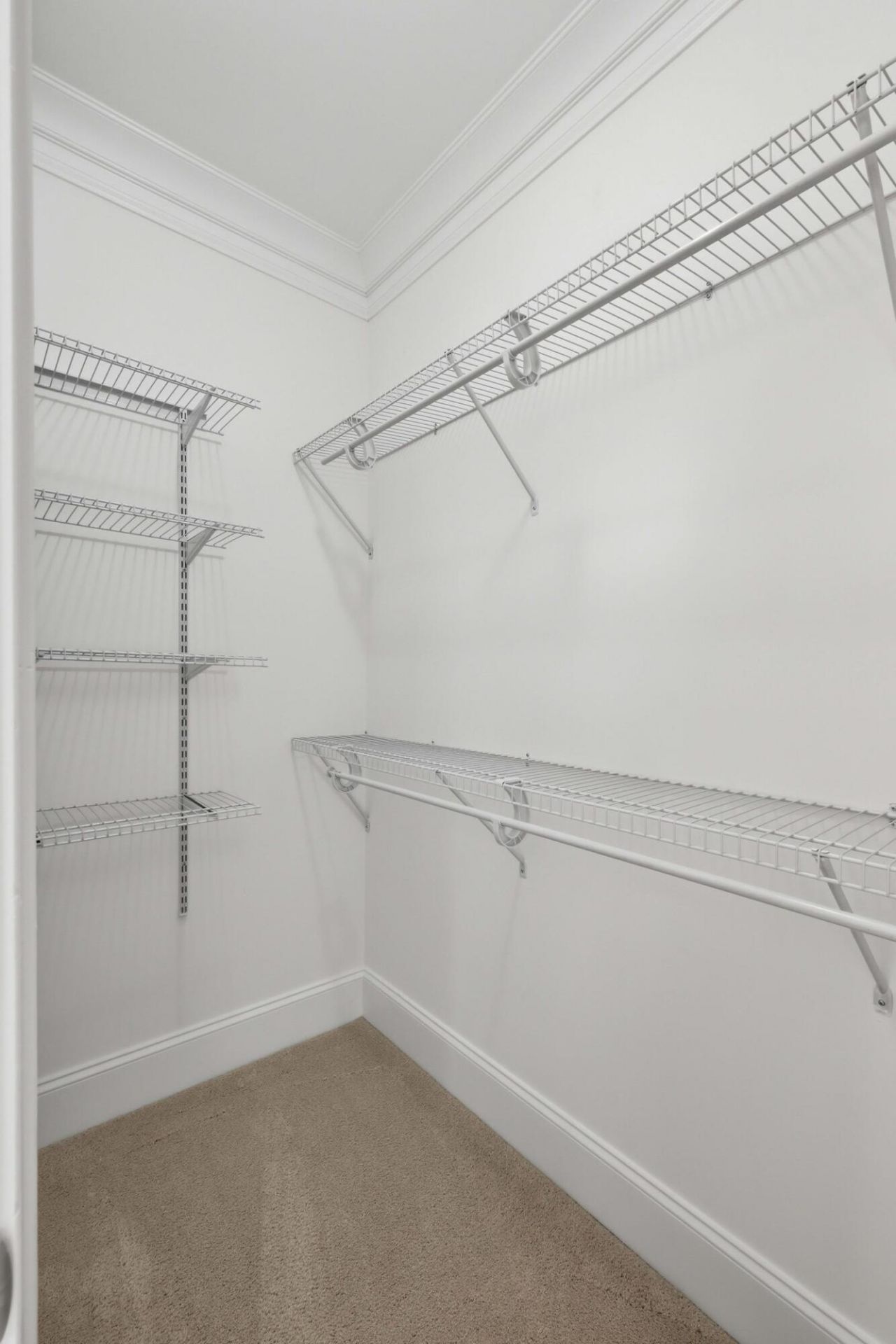 2296 Middlesex Street Photo 45