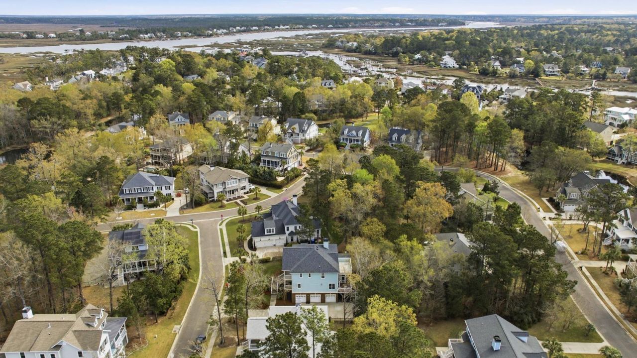 2296 Middlesex Street Photo 64