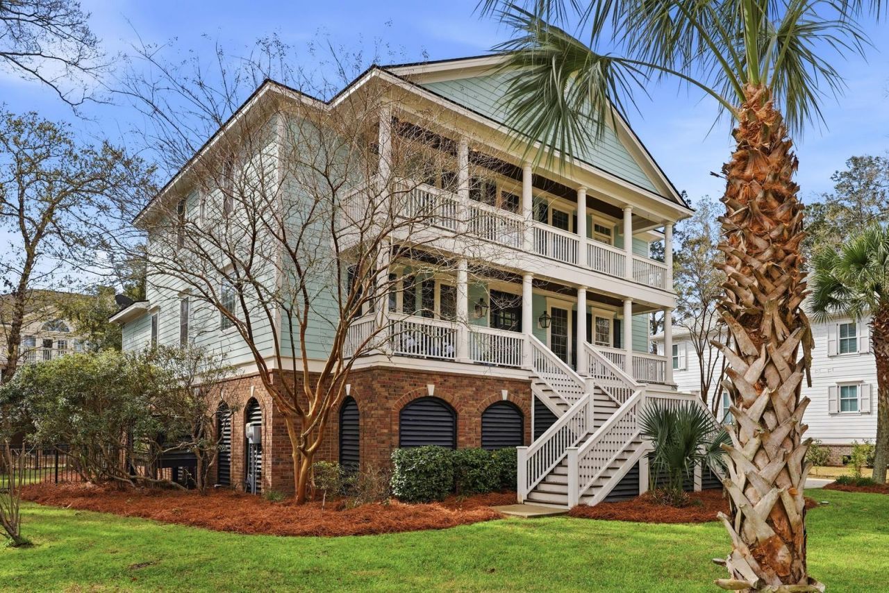 2296 Middlesex Street Photo 7