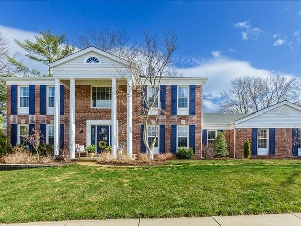 2142 Heather Glen Drive, Chesterfield, MO 63017