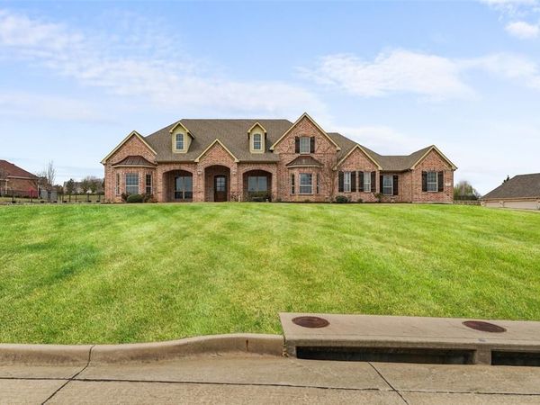 415 Stoney Creek Boulevard, Sunnyvale, TX 75182