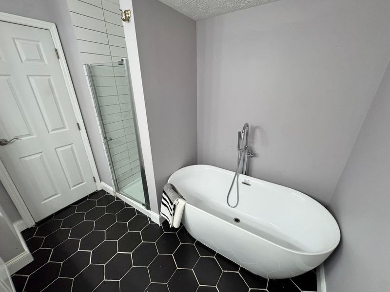 3493 Sunset Drive, Columbus, OH 43221 Photo 12