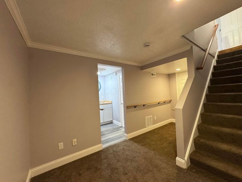 3493 Sunset Drive, Columbus, OH 43221 Photo 18