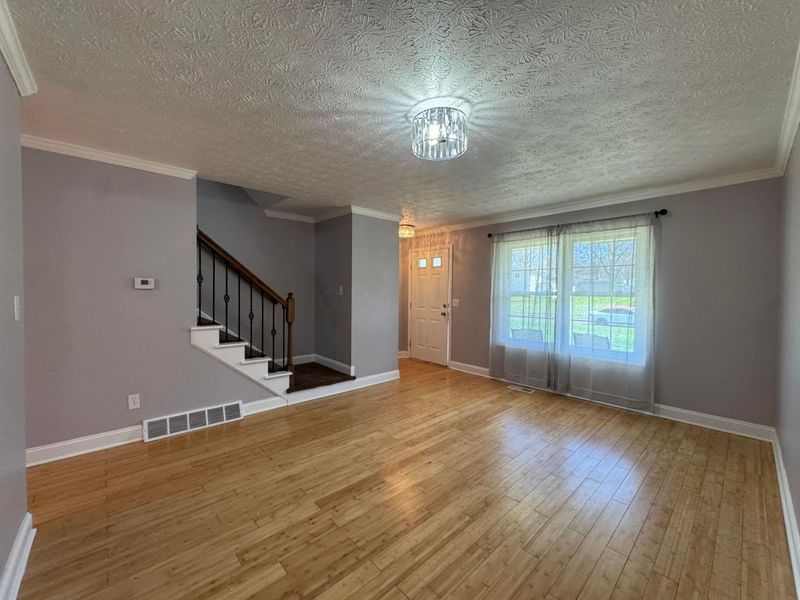 3493 Sunset Drive, Columbus, OH 43221 Photo 2