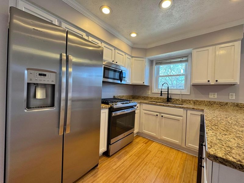 3493 Sunset Drive, Columbus, OH 43221 Photo 5