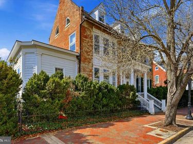 217 W BOSCAWEN STREET, WINCHESTER, VA 22601