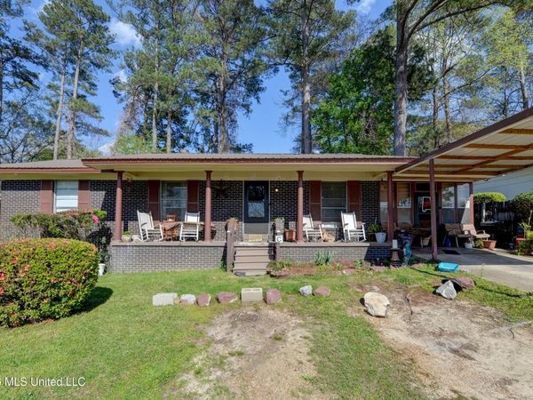 806 64th Avenue, Meridian, MS 39307