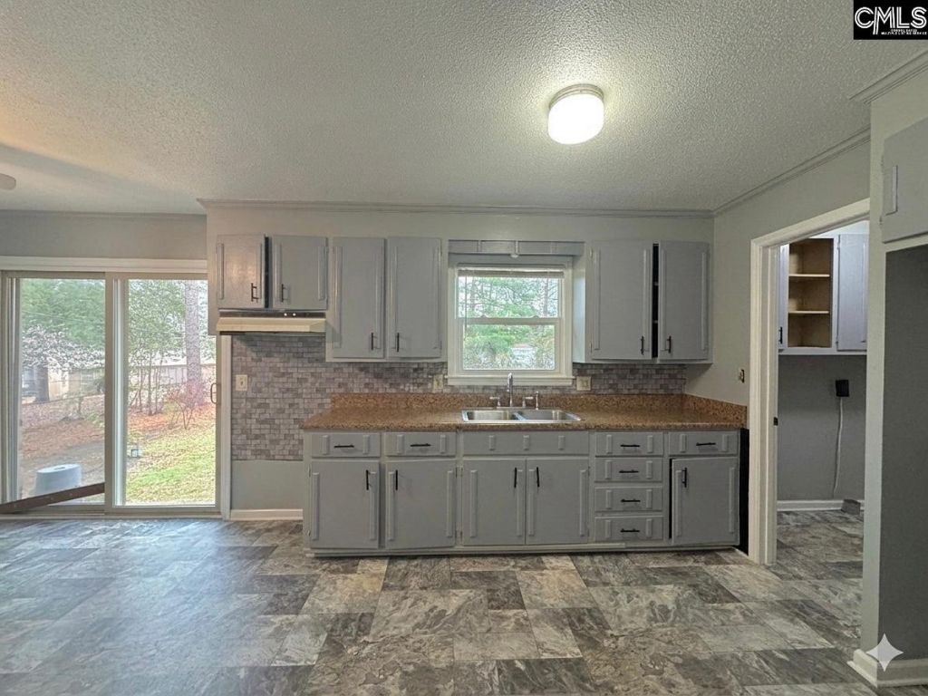 114 Penelope Lane Photo 10