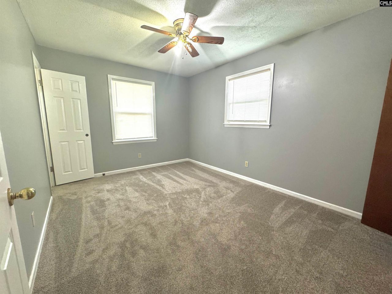 114 Penelope Lane Photo 14