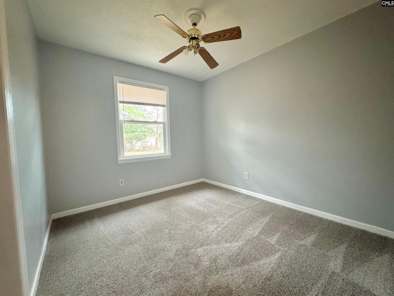 114 Penelope Lane Photo 17