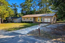 114 Penelope Lane photo 4