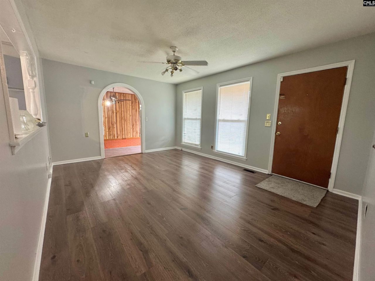 114 Penelope Lane Photo 6