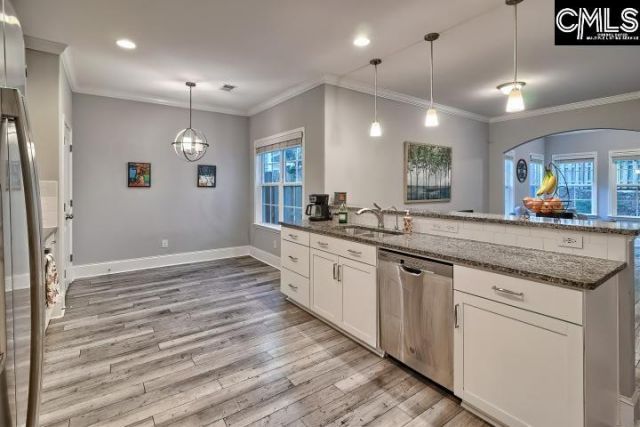 627 Calabria Court Photo 10