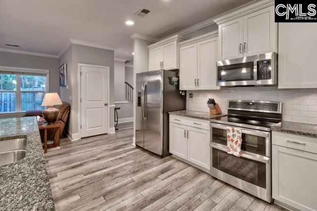 627 Calabria Court Photo 11