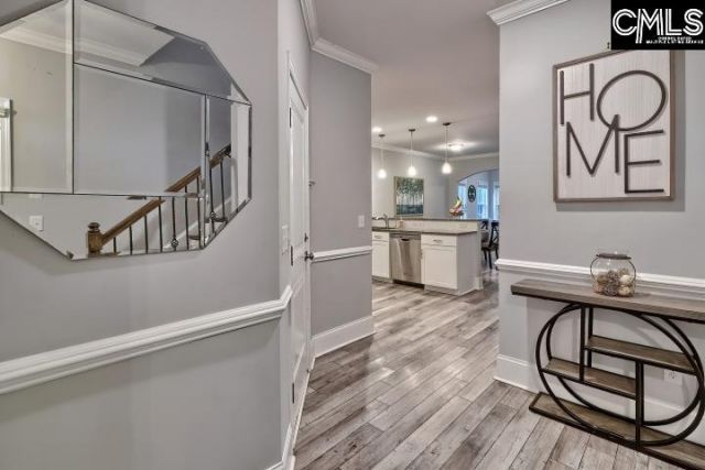 627 Calabria Court Photo 6